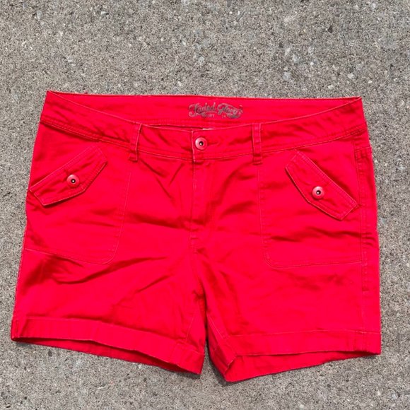 Free with purchase ‼️ Faded Glory red short size 16 - Picture 1 of 3